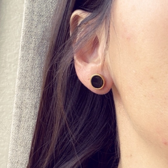 14k Gold Plated Stainless Steel Round Black Studs 10mm - Picture 7 of 11